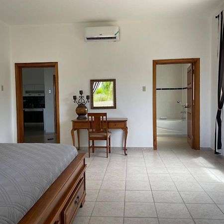Spring Garden Mobay Resort モンテゴ・ベイ エクステリア 写真